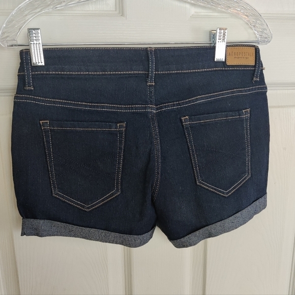 Aeropostale midi dark wash denim shorts size 4. - Picture 2 of 4